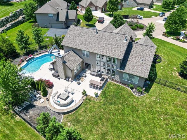 9818 Grandview Lake Court, Sunset Hills, MO 63127