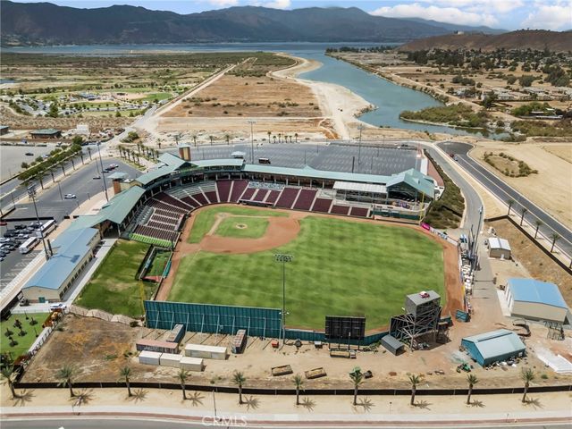 29314 Linden, Lake Elsinore, CA 92530