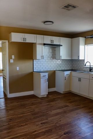 2746 Prescott St, Corpus Christi, TX 78404