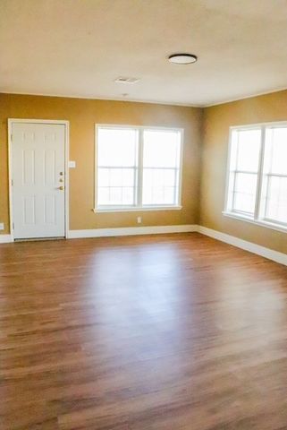 2746 Prescott St, Corpus Christi, TX 78404