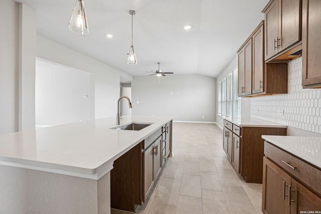 9813 Jetty Mills, San Antonio, TX 78254