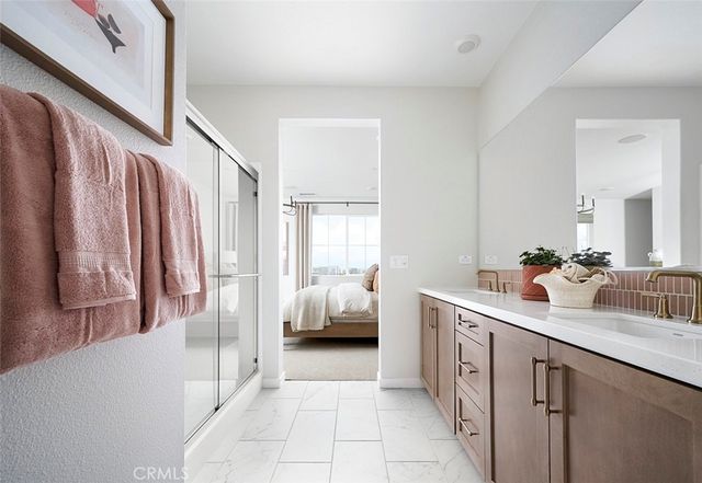 3521 S. Eichler Paseo 34, Ontario, CA 91761