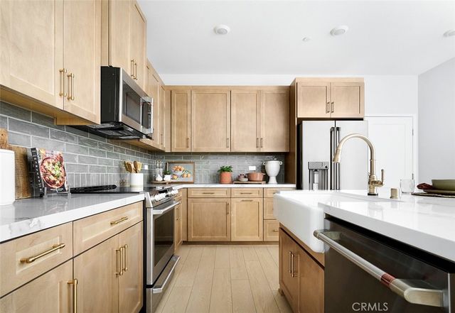 3521 S. Eichler Paseo 34, Ontario, CA 91761