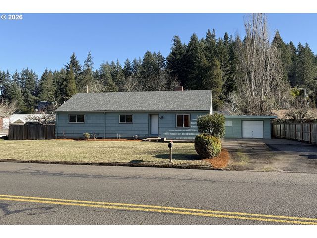 4733 E AMAZON Dr, Eugene, OR 97405