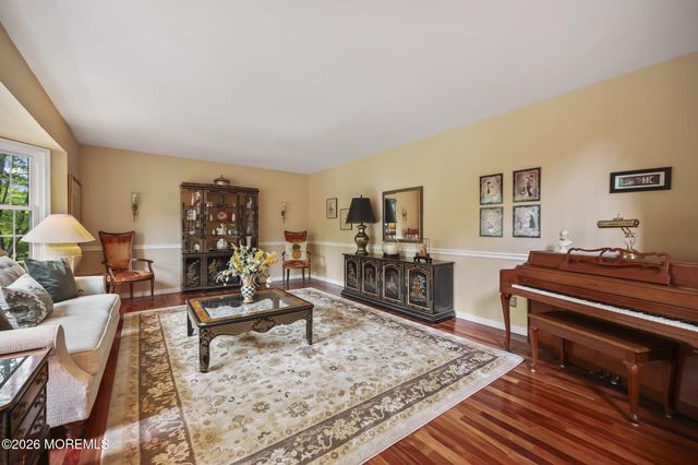 6 Robbie Court, Morganville, NJ 07751