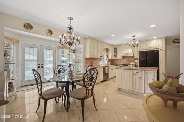 6 Robbie Court, Morganville, NJ 07751