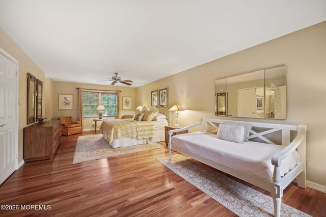 6 Robbie Court, Morganville, NJ 07751