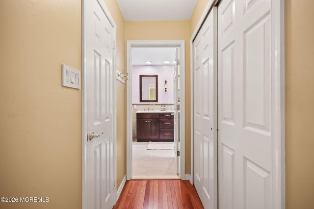 6 Robbie Court, Morganville, NJ 07751