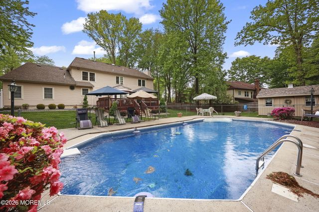 6 Robbie Court, Morganville, NJ 07751