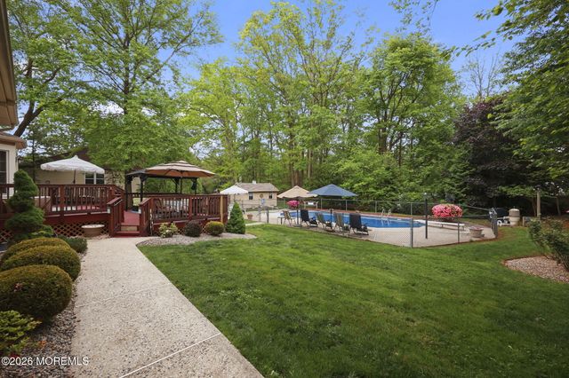 6 Robbie Court, Morganville, NJ 07751