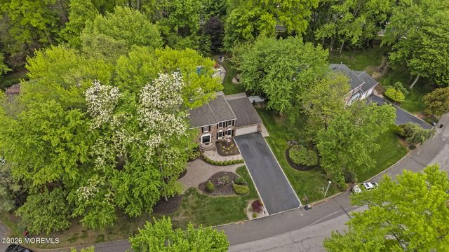 6 Robbie Court, Morganville, NJ 07751