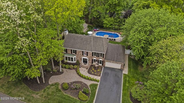 6 Robbie Court, Morganville, NJ 07751