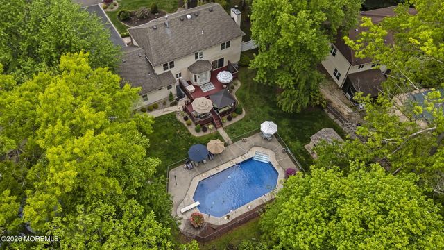 6 Robbie Court, Morganville, NJ 07751