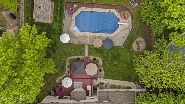 6 Robbie Court, Morganville, NJ 07751