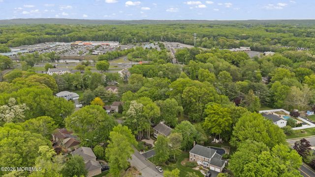 6 Robbie Court, Morganville, NJ 07751