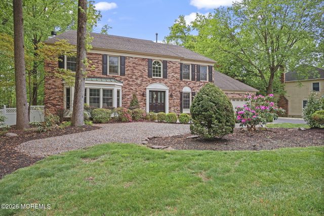 6 Robbie Court, Morganville, NJ 07751