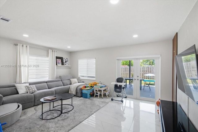 14874 SW 56th Ter, Miami, FL 33193