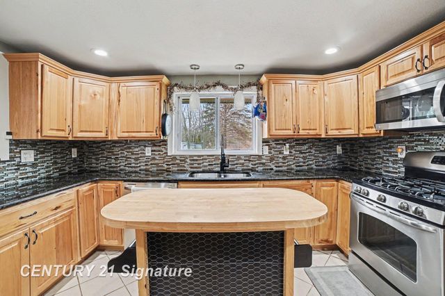 611 Sandow Road, Midland, MI 48640