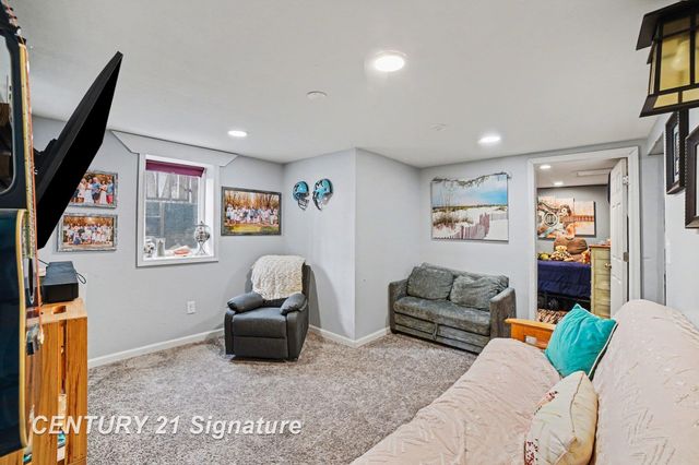 611 Sandow Road, Midland, MI 48640