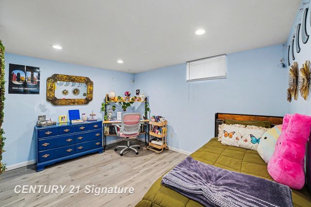 611 Sandow Road, Midland, MI 48640