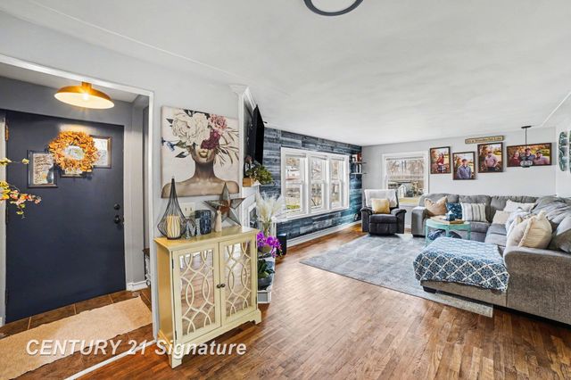 611 Sandow Road, Midland, MI 48640