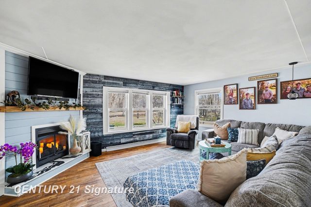 611 Sandow Road, Midland, MI 48640