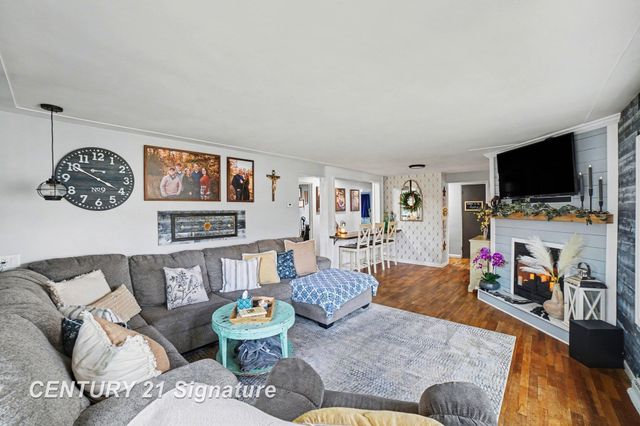 611 Sandow Road, Midland, MI 48640