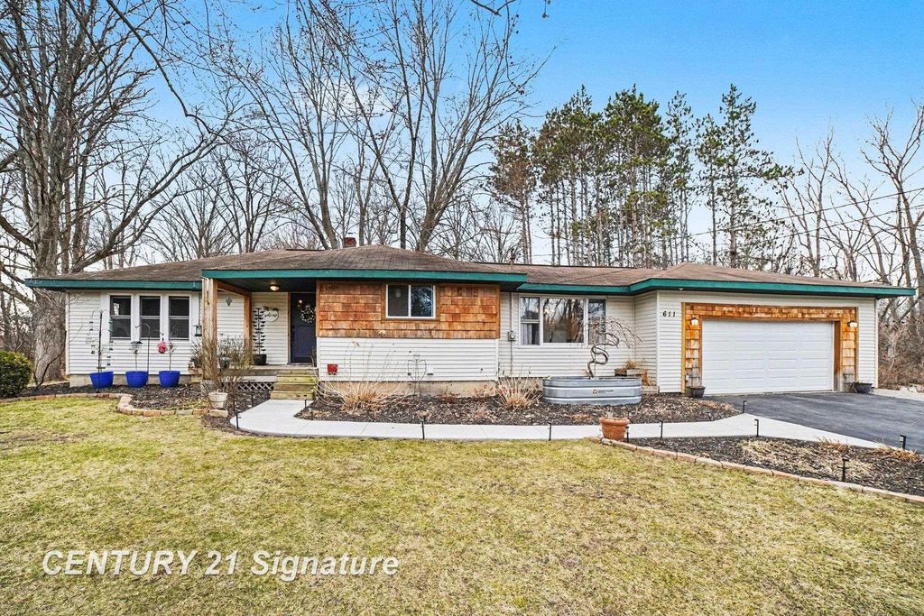 611 Sandow Road, Midland, MI 48640