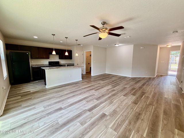 10120 PONTIAC Drive, Jacksonville, FL 32225