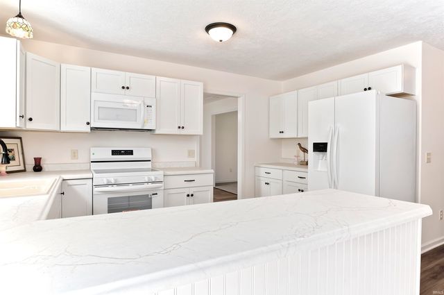 2784 N Andy Way, Bloomington, IN 47404