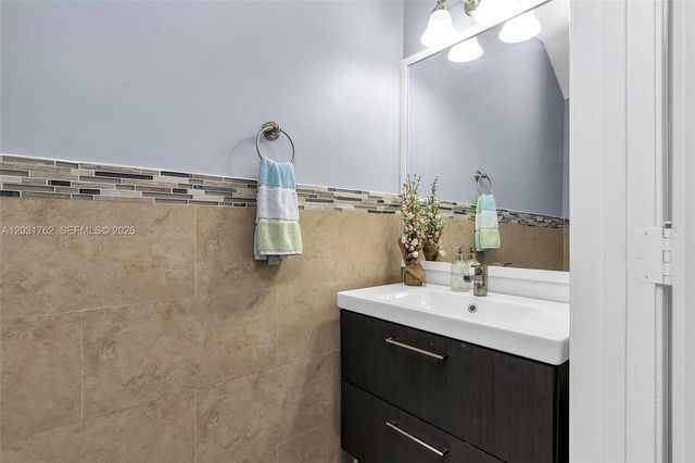 3892 Tree Top Drive, Weston, FL 33332