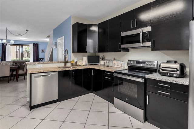 3892 Tree Top Drive, Weston, FL 33332