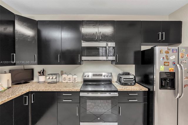 3892 Tree Top Drive, Weston, FL 33332