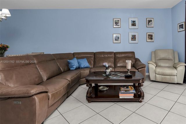 3892 Tree Top Drive, Weston, FL 33332