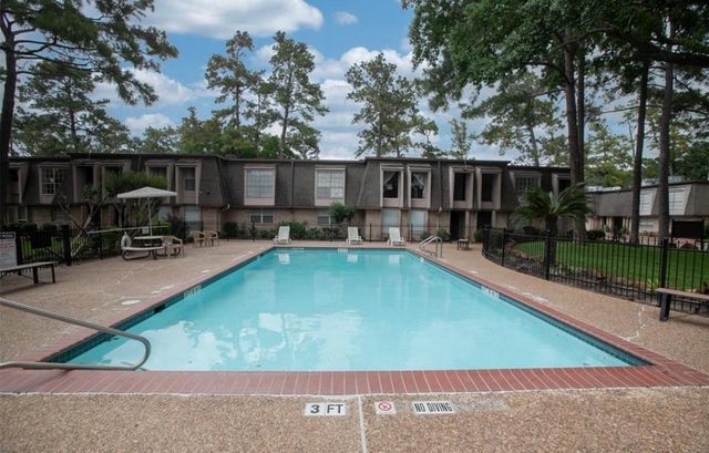 12633 Memorial Drive 4, Houston, TX 77024