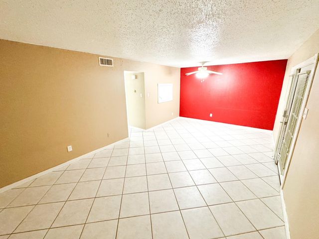 12633 Memorial Drive 4, Houston, TX 77024
