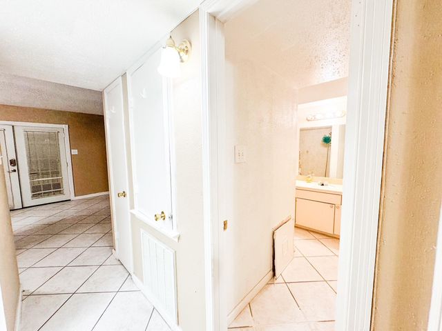 12633 Memorial Drive 4, Houston, TX 77024