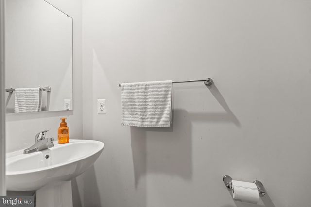 121 SWITCHGRASS CT, Bunker Hill, WV 25413