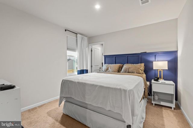 121 SWITCHGRASS CT, Bunker Hill, WV 25413