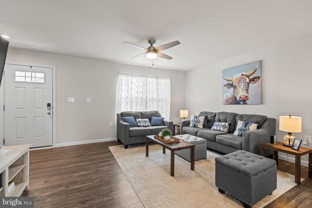 121 SWITCHGRASS CT, Bunker Hill, WV 25413