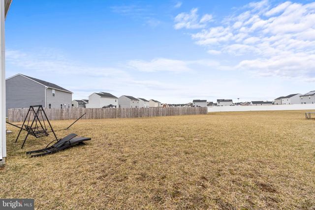 121 SWITCHGRASS CT, Bunker Hill, WV 25413