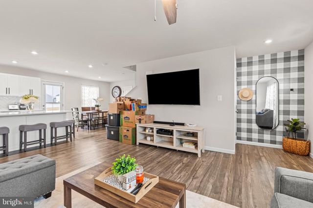 121 SWITCHGRASS CT, Bunker Hill, WV 25413