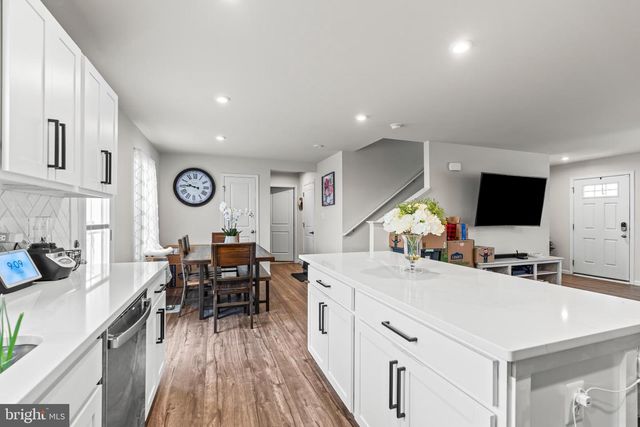 121 SWITCHGRASS CT, Bunker Hill, WV 25413