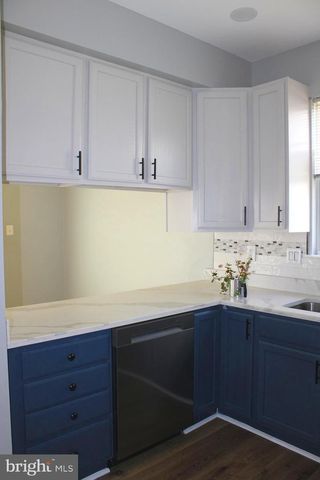 80 MENLENA CIR, Hanover, PA 17331