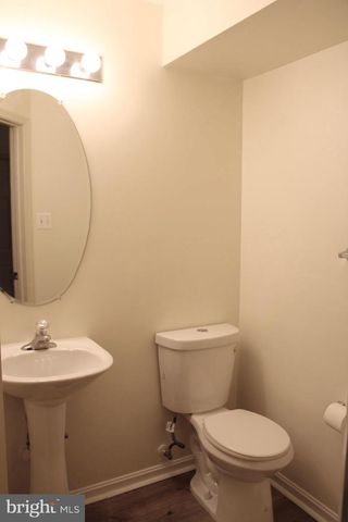 80 MENLENA CIR, Hanover, PA 17331