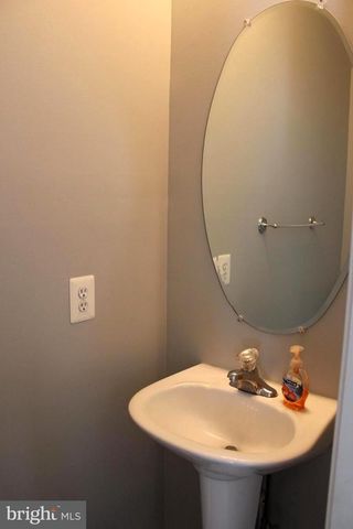 80 MENLENA CIR, Hanover, PA 17331