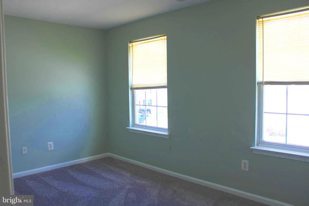 80 MENLENA CIR, Hanover, PA 17331