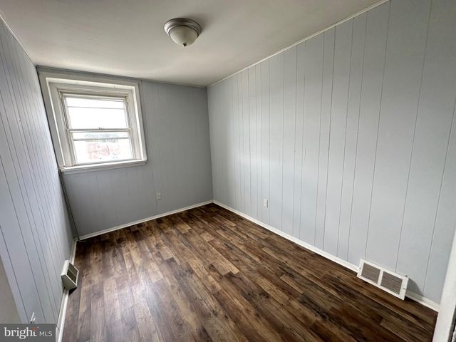 11125 KIRBY DR, Philadelphia, PA 19154