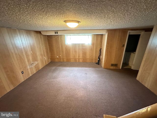 11125 KIRBY DR, Philadelphia, PA 19154