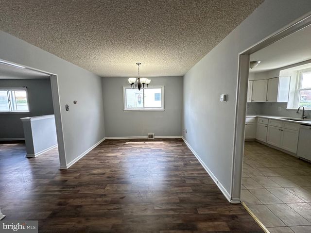 11125 KIRBY DR, Philadelphia, PA 19154